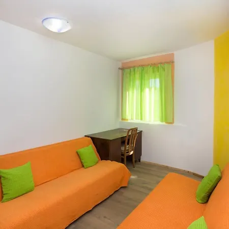 Guest house Panorama 1 *