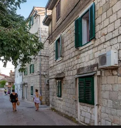Guest house Panorama 1 *